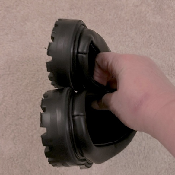 Staud black vegan leather lug soled mules - Picture 4 of 4